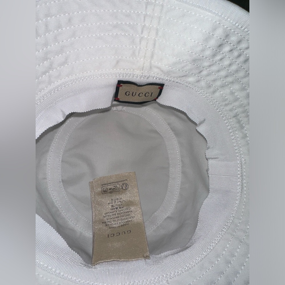 AUTHENTIC WHITE GUCCI BUCKET HAT SIZE LARGE - Picture 4 of 8